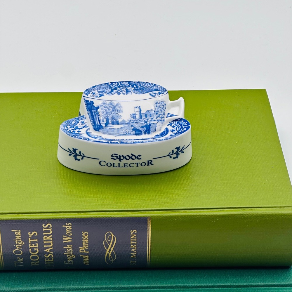 Spode Blue Italian Collector Paperweight in Teacup Form Display RARE - Picture 4 of 7